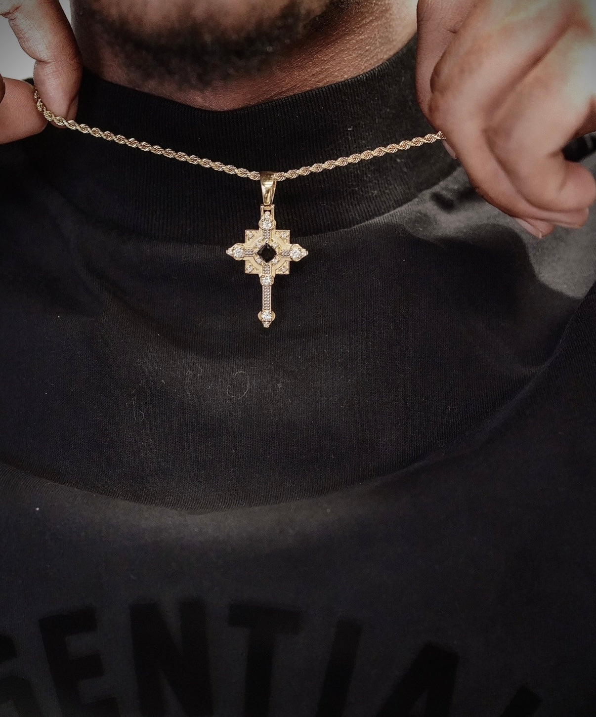 DVN HALO PENDANT